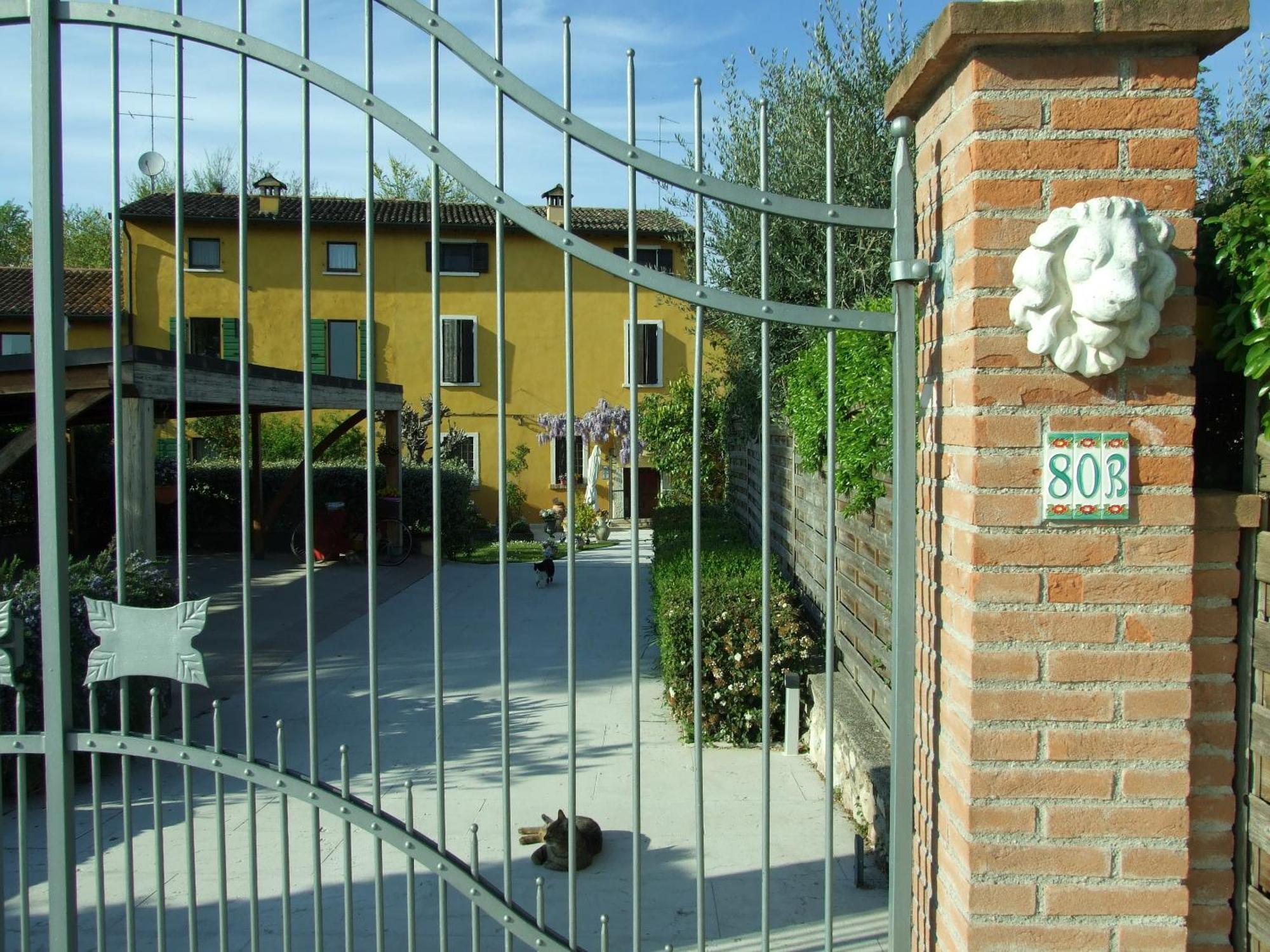 B&B Casacasina Monzambano Exteriör bild