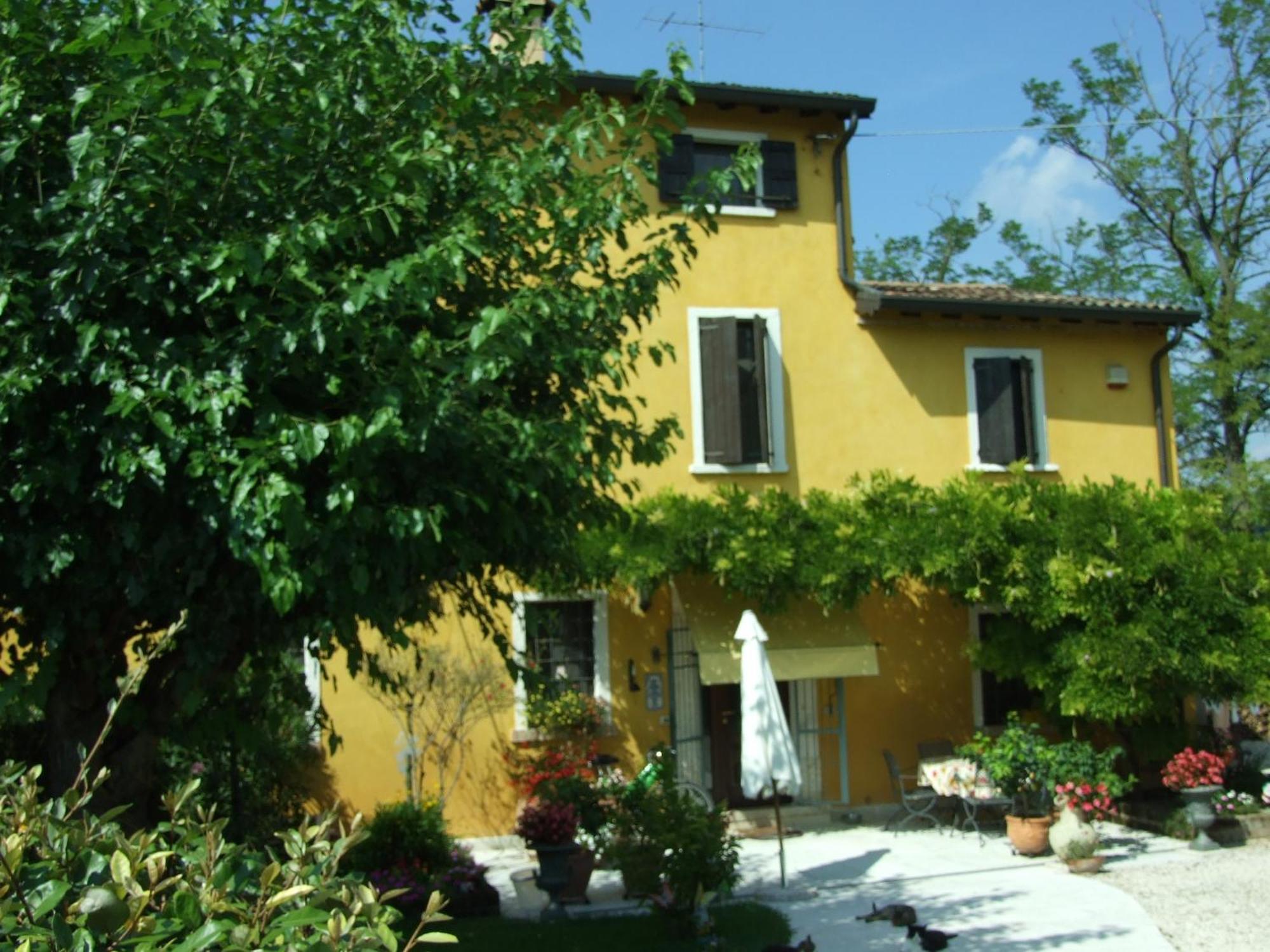 B&B Casacasina Monzambano Exteriör bild